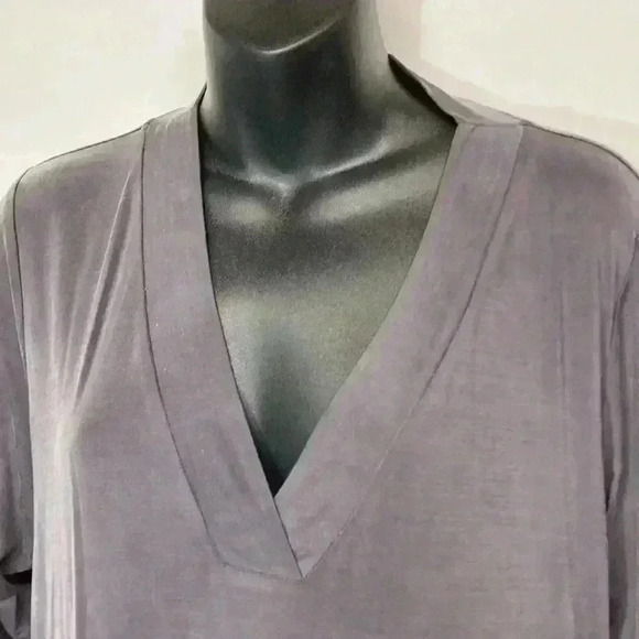 Dolan medium, gray, V-neck dress with pockets - Picture 2 of 5